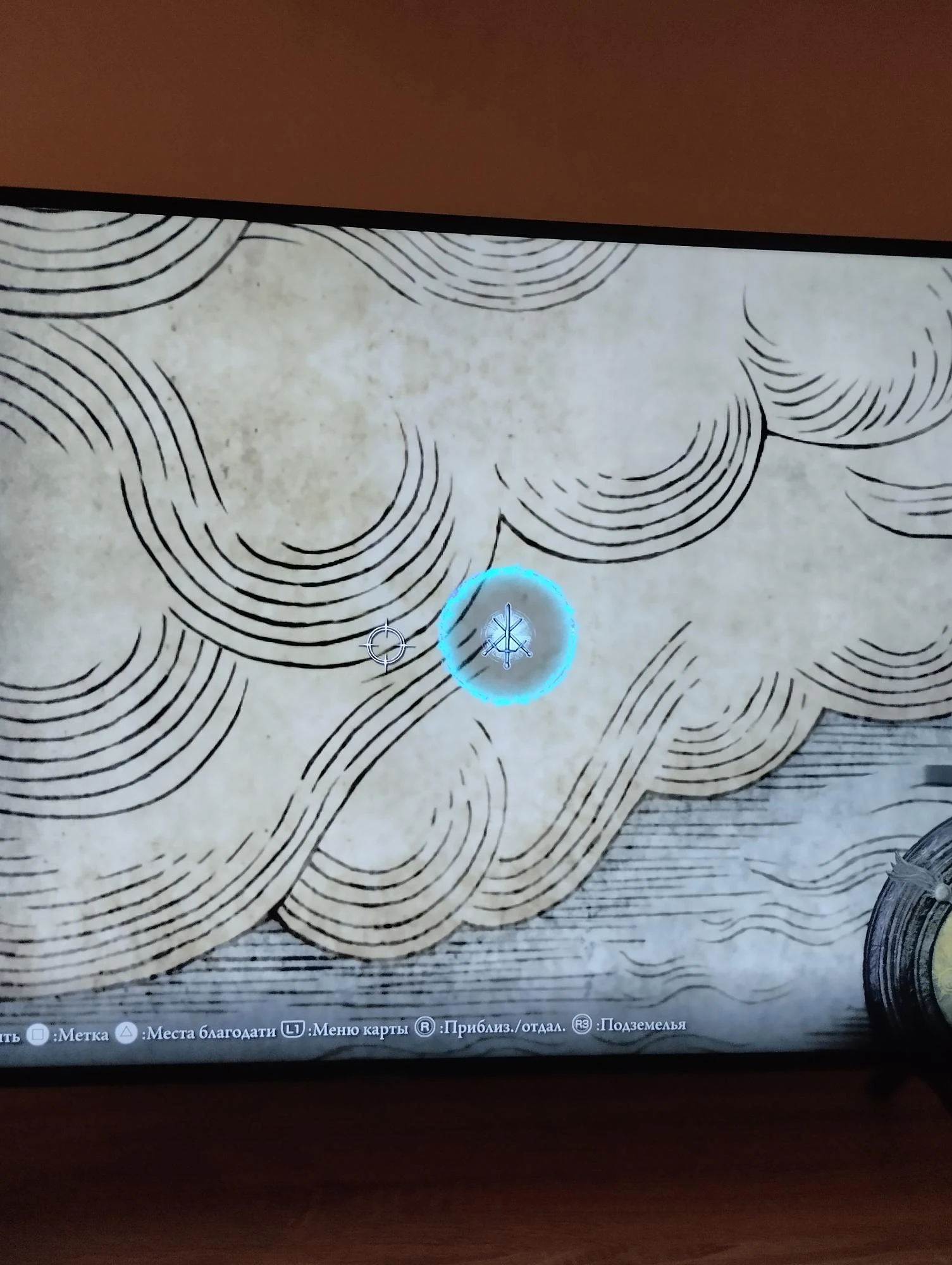 Кто нибудь знает что это за метка на краю карты?? | Fandom