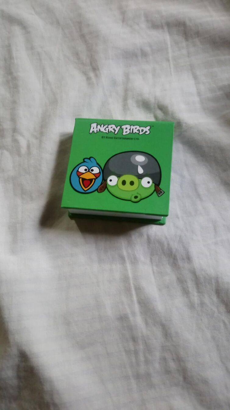 Miren mi librito de Angry Birds