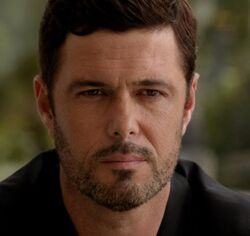 Carlos Bernard