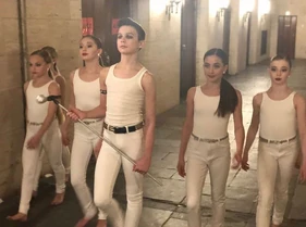 805 Group costume.jpg (57 KB)