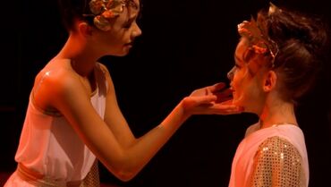 Dance Mums 206 group dance 4.jpg (173 KB)