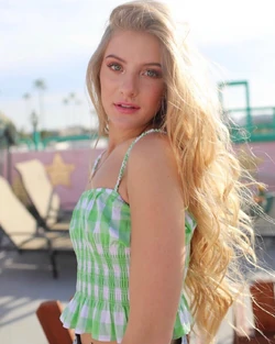 paige hyland season 4 headshot