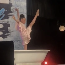 815 Paris solo.jpg (81 KB) Rock Bottom