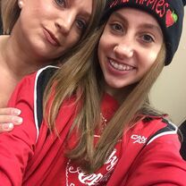 Chloe Smith with mom Liza 2015-01-27