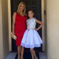 Maddie Melissa VMA 2014.jpg (50 KB)