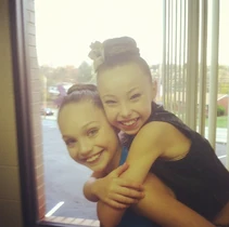 303 Maddie and Sophia.jpg (306 KB)