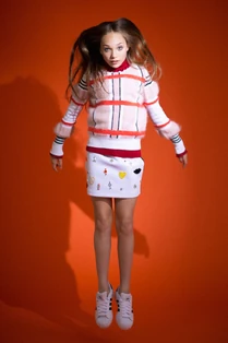 Maddie Elle Magazine 10.jpg (257 KB)