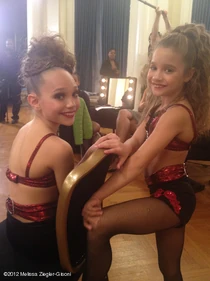 303 Maddie and Mackenzie.jpg (289 KB)