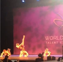 514 group rose garden.jpg (93 KB)