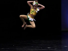 Daisy chains mackenzie2.jpg (26 KB)