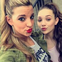Maddie with Ryleigh.jpg (128 KB)