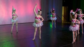 101 Party, Party, Party.jpg (152 KB)