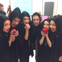 409 Group costume.jpg (71 KB)