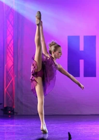 Tumblr lzg27hqrpV1r9pc96o1 400.jpg (34 KB)