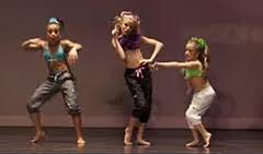 Painiamactrio.jpg (4 KB) Girl Fun