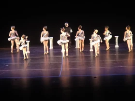 Tumblr m6iakkC97V1rtj69go2 1280.jpg (220 KB)