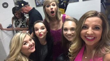 Kendall Maddie Ryleigh Elissa at Taylor Swift concert 6June2015