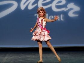 JoJo Prom Queen.jpg (23 KB)