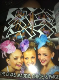 Tumblr m638rhTTDP1rt09a6o1 500.jpg (79 KB)