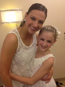 218 Chloe and Nina.png (329 KB)