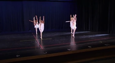 Recital1.jpg (27 KB)