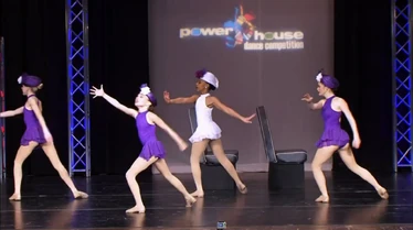 S03-e12 74-32.jpg (137 KB)