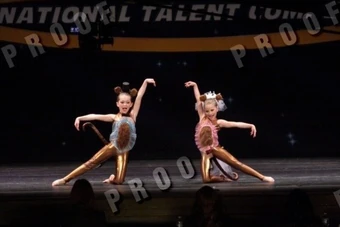 Aba Daba Honeymoon Dance Moms Wiki Fandom Un hommage rendu au mythique groupe suédois abba, réalisé lors de l'enregistrement de l'album «arrival». aba daba honeymoon dance moms wiki