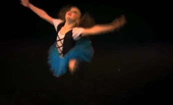 Dance Mums solo 5.png (230 KB)