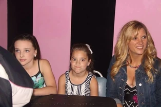 Kenziekendalmelissa.jpg (70 KB)