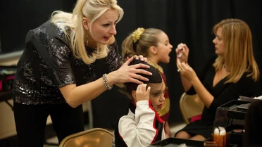 Dm-s2-32.jpg (52 KB)