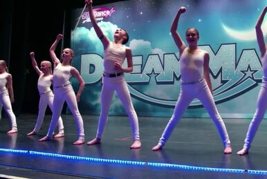 Dance moms season shop 8 episode 1