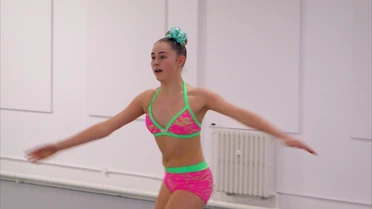 Dance Mums 206 rehearsal 1.png (966 KB)