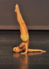 Nip tuck.jpg (107 KB)