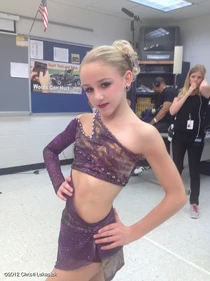 217 Chloe solo costume.jpg (299 KB)