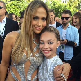 Jennifer Lopez with Maddie 2014 VMA