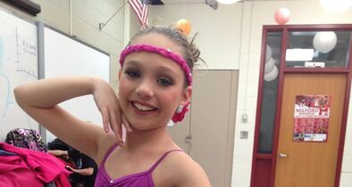 212 Maddie trio.jpg (58 KB)