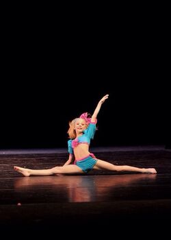 Love this solo!#roblox#aldc#mousetrap#dancemoms#mackenzie#solo