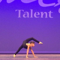 GavinS6E1.jpeg (66 KB)