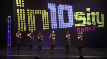 Tumblr mjmaabTDbj1rytq3ko10 1280.jpg (135 KB)