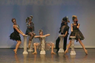 6989113 orig.jpg (57 KB)