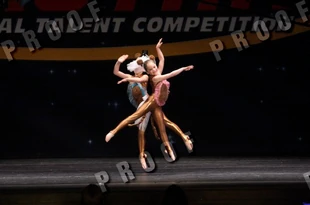 Tumblr n7kl42qhXU1rdp0gho2 1280.png (369 KB)