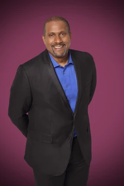 Tavis Smiley S19