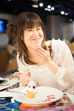 Good Smile Cafe x DRTA 2013 Makiko Visit 03.jpg