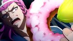 Souda holding donut