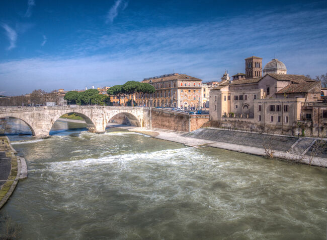 Isola Tiberina San Bartolomeo all Isola Roma HDR 2013 03 b