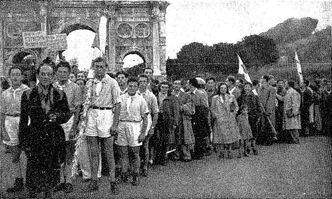 Jewish parade at titus gate