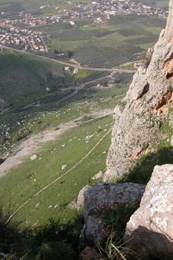 Mount Arbel down