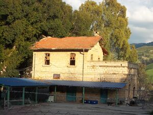 El hama station