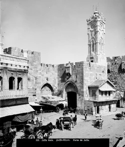 מגדל השעון מעל שער יפו