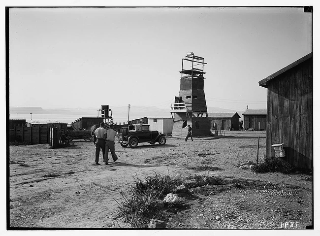 עין גב בימי חומה ומגדל